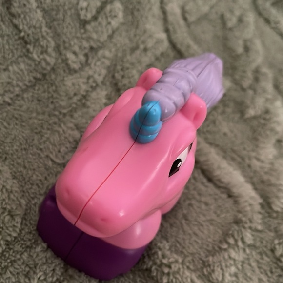 💞 Preloved Fisher Price Musicql Unicorn Flashlight 🔦 - Picture 3 of 8